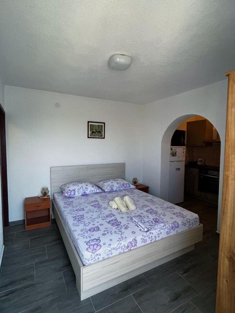 Apartment Dalibor Lukovo Šugarje 外观 照片