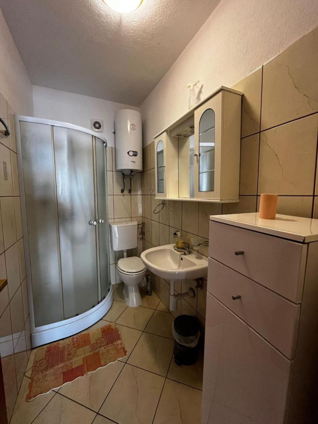 Apartment Dalibor Lukovo Šugarje 外观 照片
