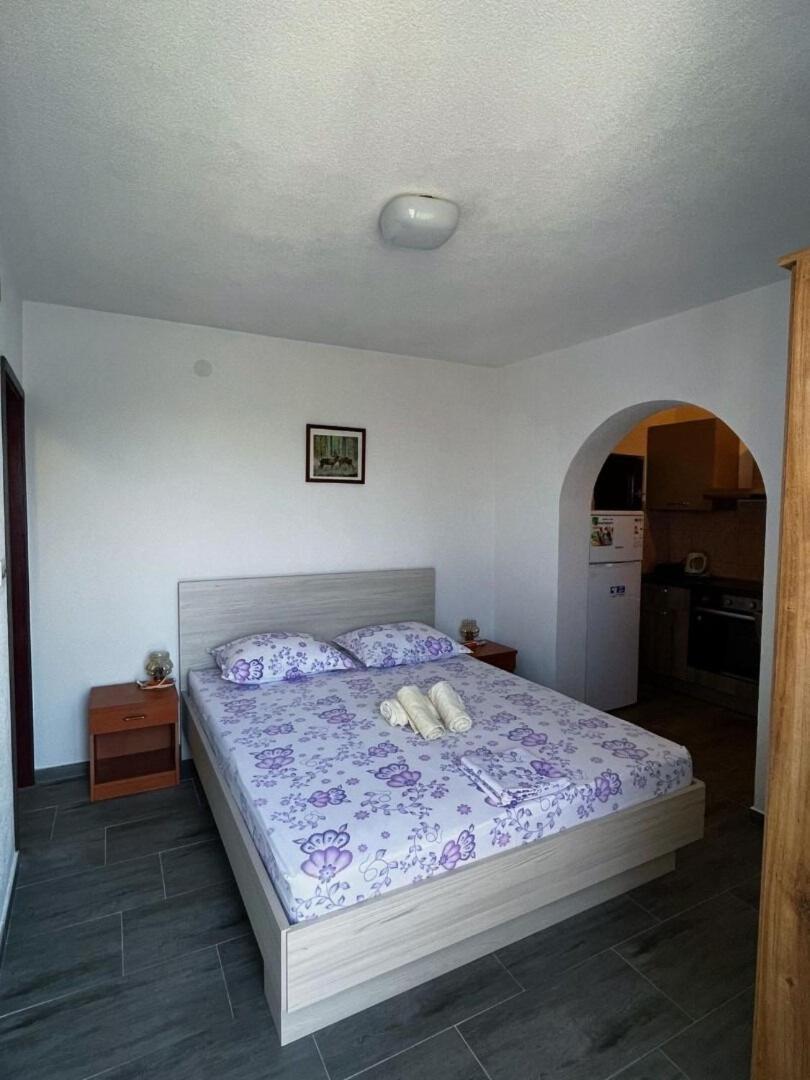 Apartment Dalibor Lukovo Šugarje 外观 照片